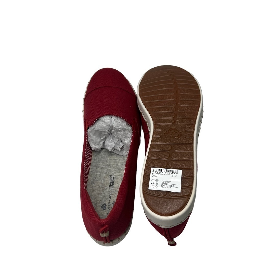 NWT Cloudsteppers by Clarks Women's Red Rouge Slip-on Sneaker Shoes 9 - Picture 6 of 8